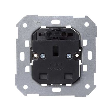 S82 BASE ENCHUFE BRITANICA CON INTERRUPTOR