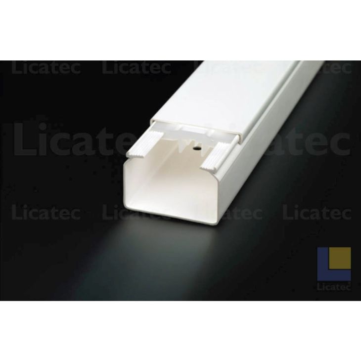 Matériel d'installation - Licatec - Goulotte CKHF 60x40mm L:2000mm RAL 9010 - 1655