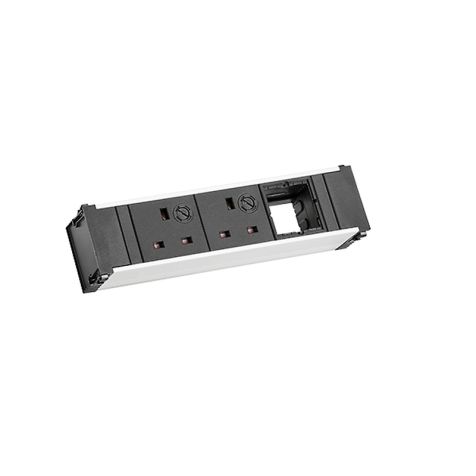 CONI powerstrip 3 modulen (2x UK 5A 1x Lege Mod) GST18i3