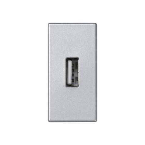 K45 Plaque 1/2 mécanisme avec 1 connecteur USB type A feme