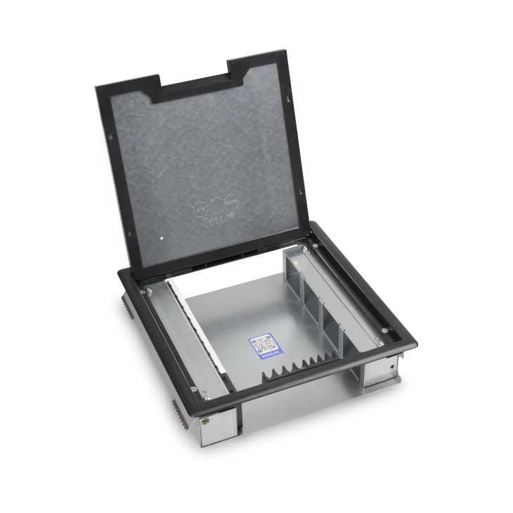 TETRA 2.0®  - klapdeksel met kunststof tapijtrand - 1x GST18i3®  + 4x UTE + 4x leeg (uitsparing 45x45mm)