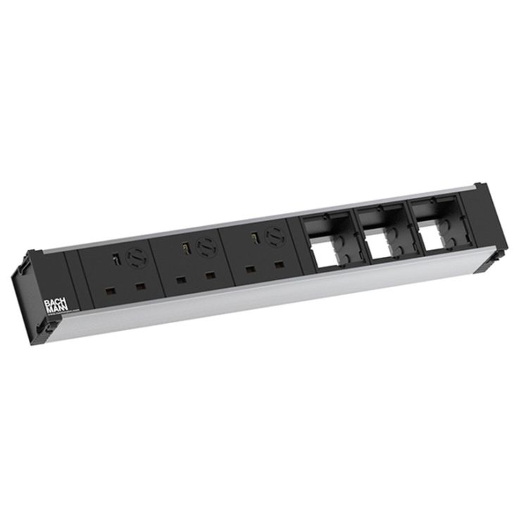 CONI powerstrip 6 modulen (3x UK 5A 3x Lege mod) GST18i3