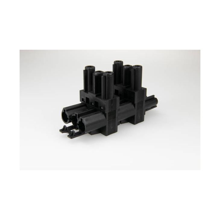 AC166 GVT 4 Splitter, 3-polig, 1 in 3 uit, zwart