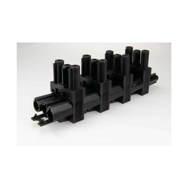 AC166 GVT 6 Splitter, 3-polig, 1 in 5 uit, zwart